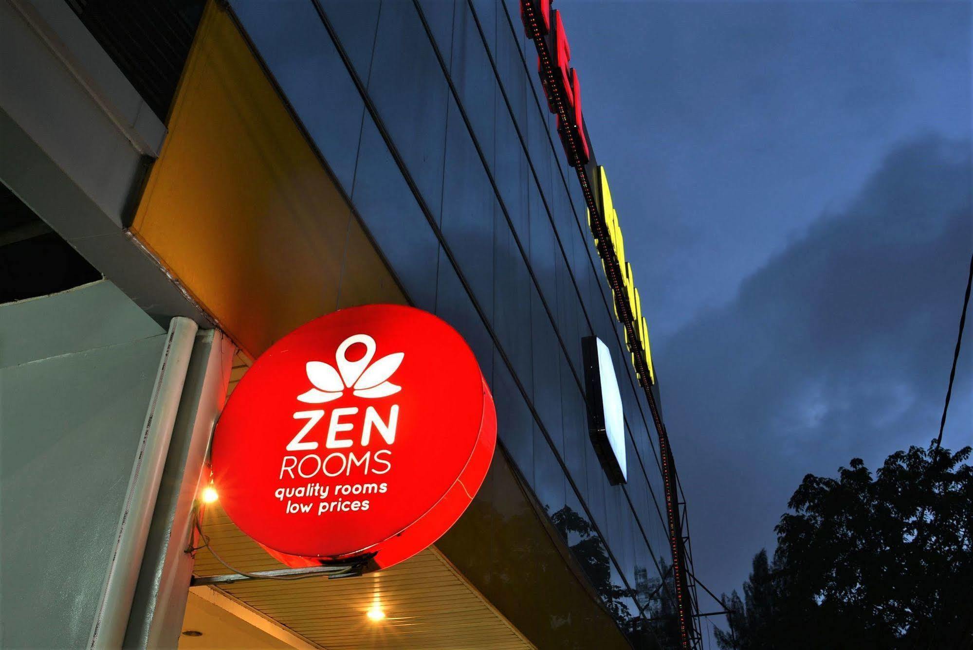 Zen Rooms Rujia Pecenongan ジャカルタ エクステリア 写真