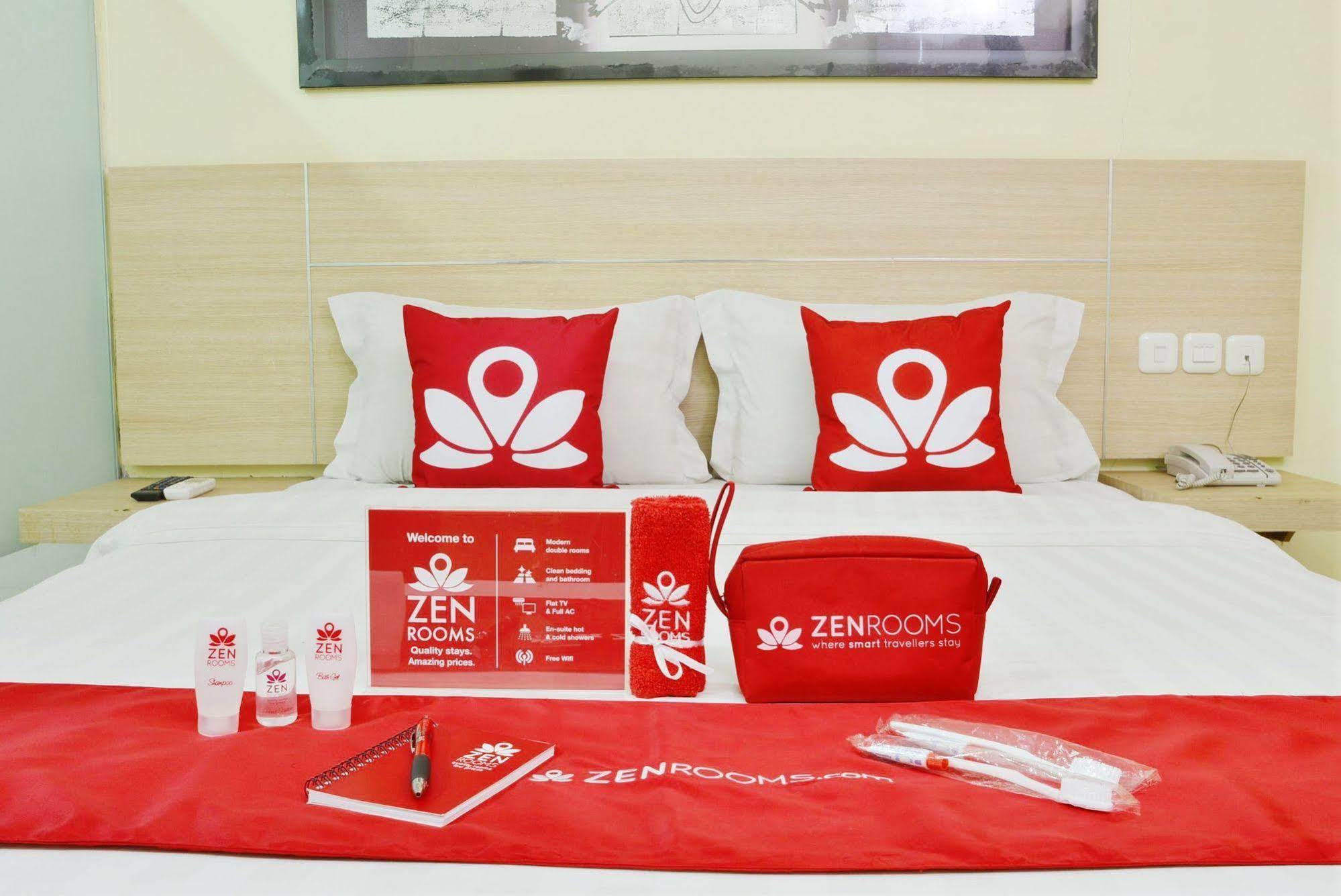 Zen Rooms Rujia Pecenongan ジャカルタ エクステリア 写真