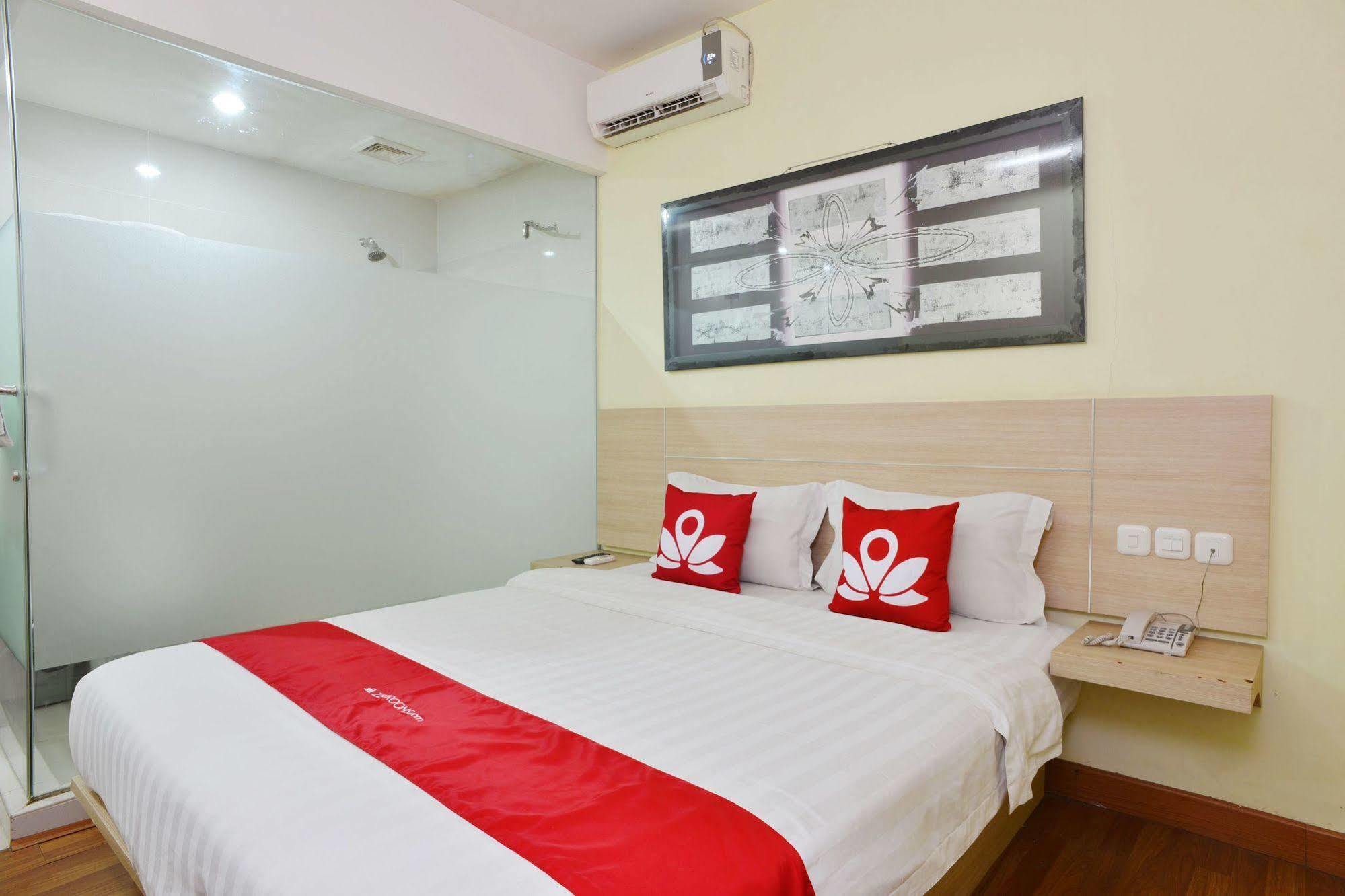 Zen Rooms Rujia Pecenongan ジャカルタ エクステリア 写真