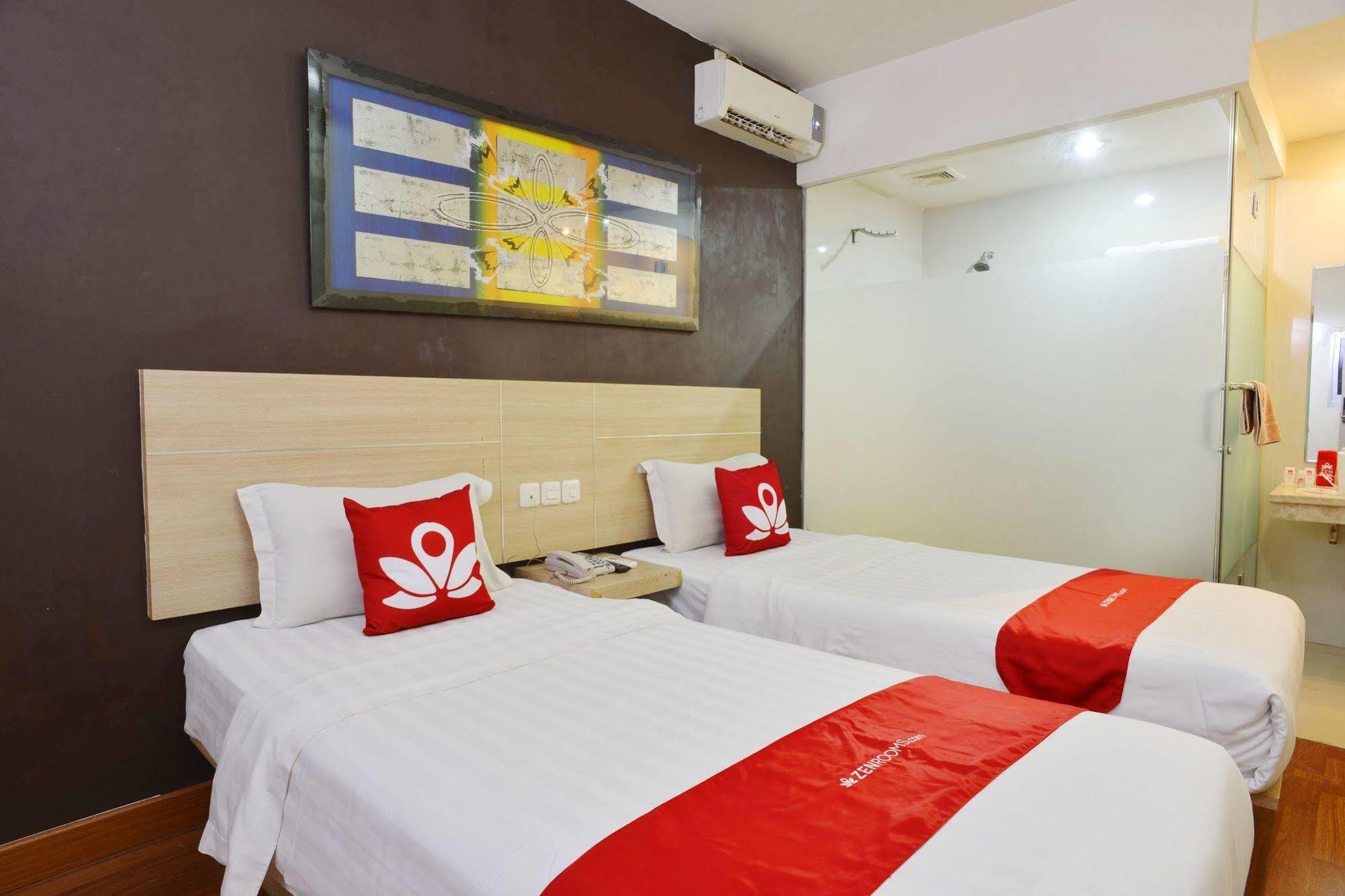 Zen Rooms Rujia Pecenongan ジャカルタ エクステリア 写真