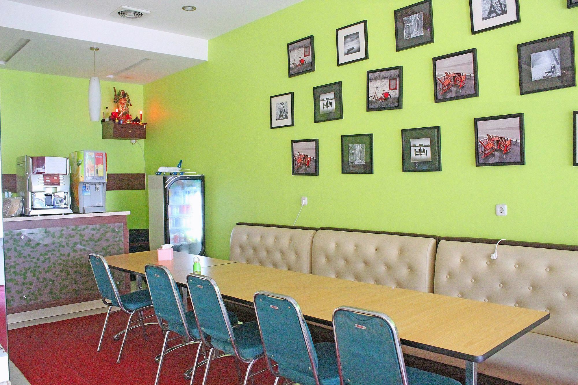 Zen Rooms Rujia Pecenongan ジャカルタ エクステリア 写真